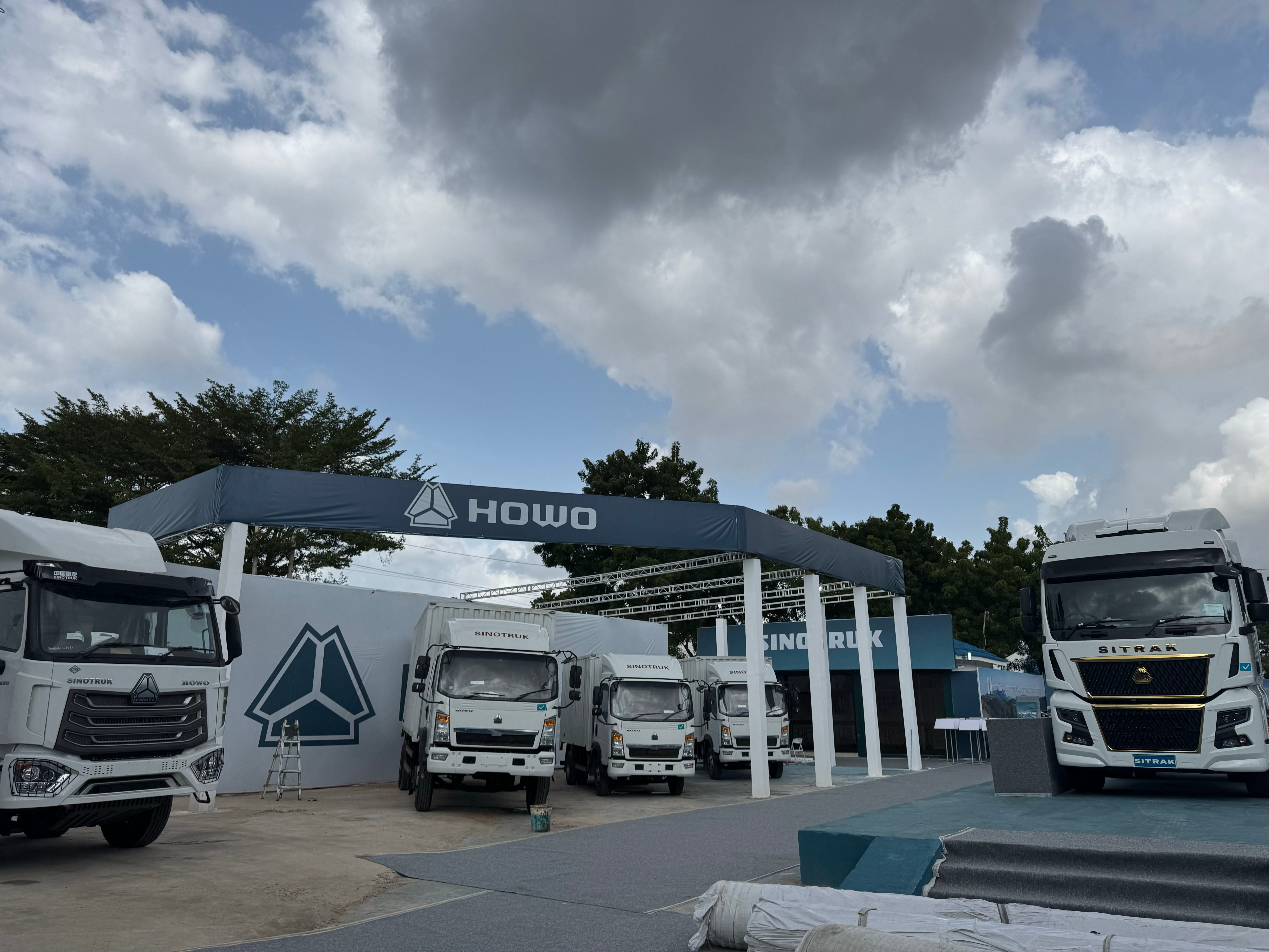 中國重汽閃耀亮相坦桑尼亞Sabasaba展